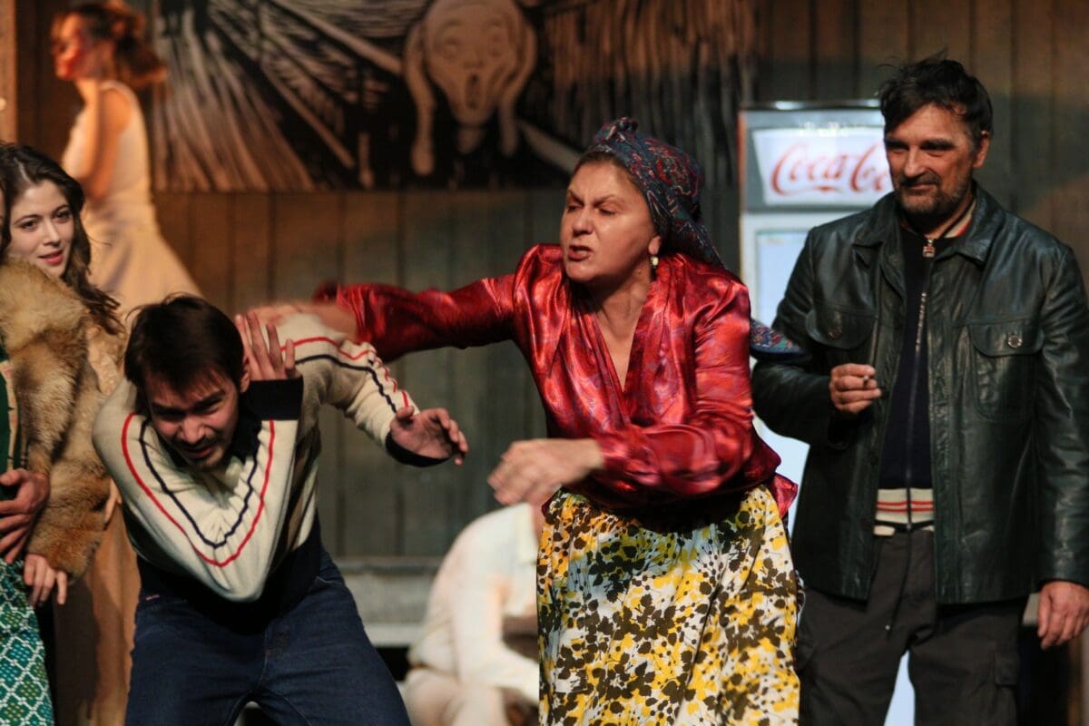 Na pozornicu „Zajca“ vraća se hit-predstava„Nigdje, niotkuda“ Bekima Sejranovića