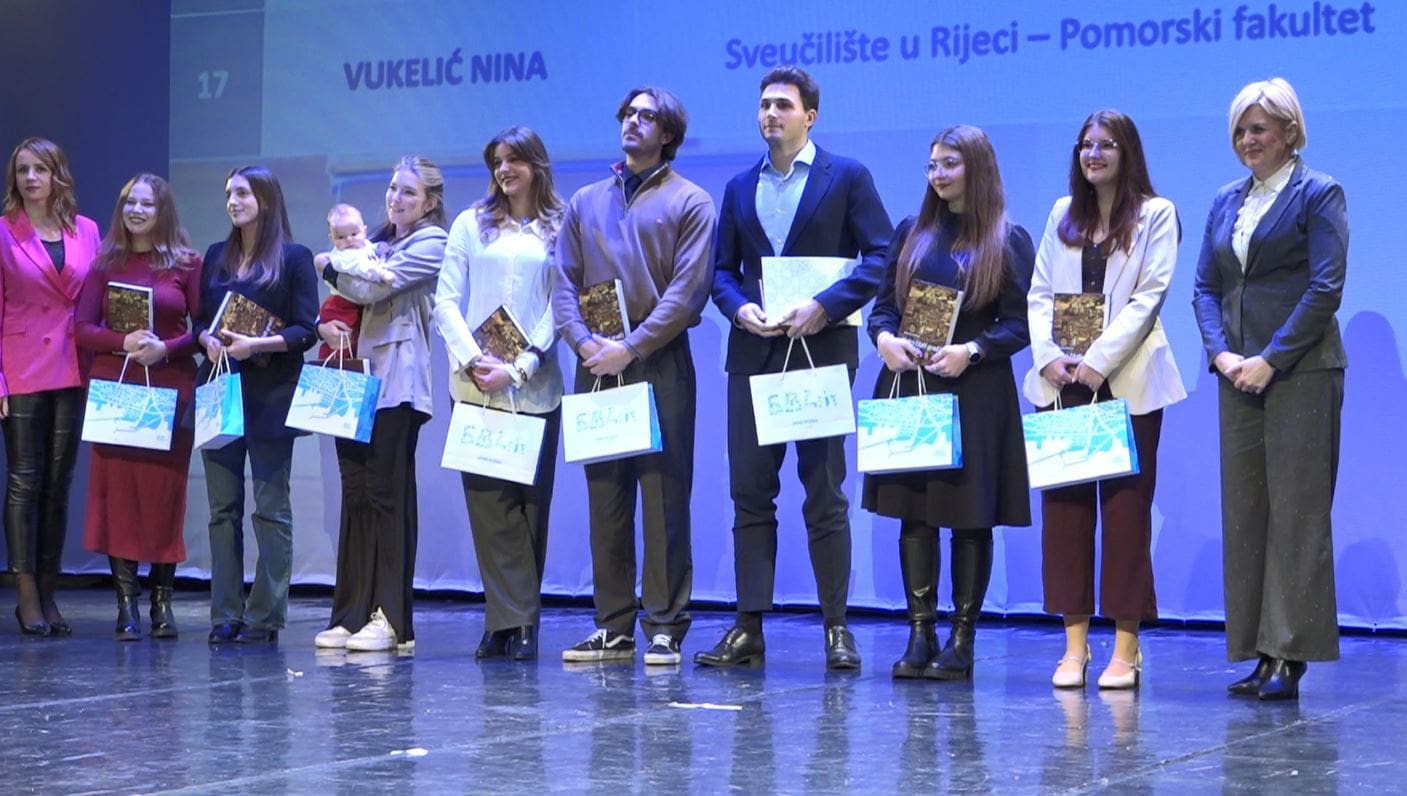 Grad Rijeka  stipendira 173 srednjoškolaca i studenta, stipendije su duplo veće nego prošlih godina