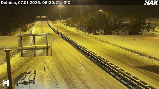 Stanje u prometu: Snijeg mjestimice pada, vozi se uz zimske uvjete, olujni vjetar stvara probleme