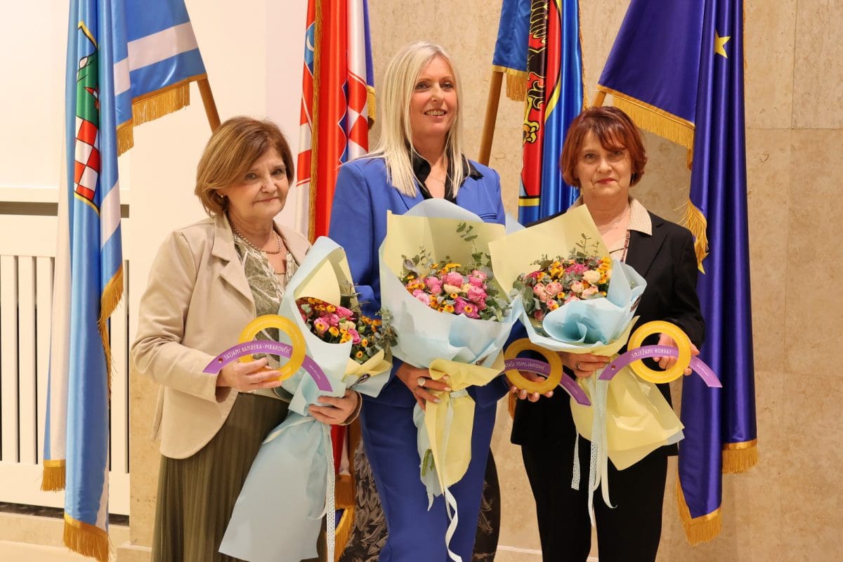 Snježana Horvat, Tatjana Bandera-Mrakovčić i Nataša Tomljanović dobitnice nagrade „AmbasadoRI odgoja i obrazovanja“