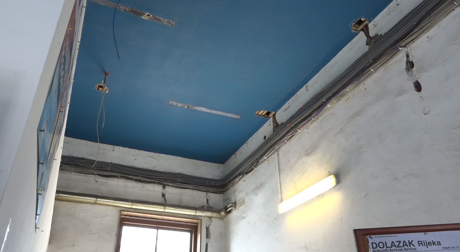 Vijećnici SDP-a upozoravaju na loše stanje riječkog željezničkog kolodvora