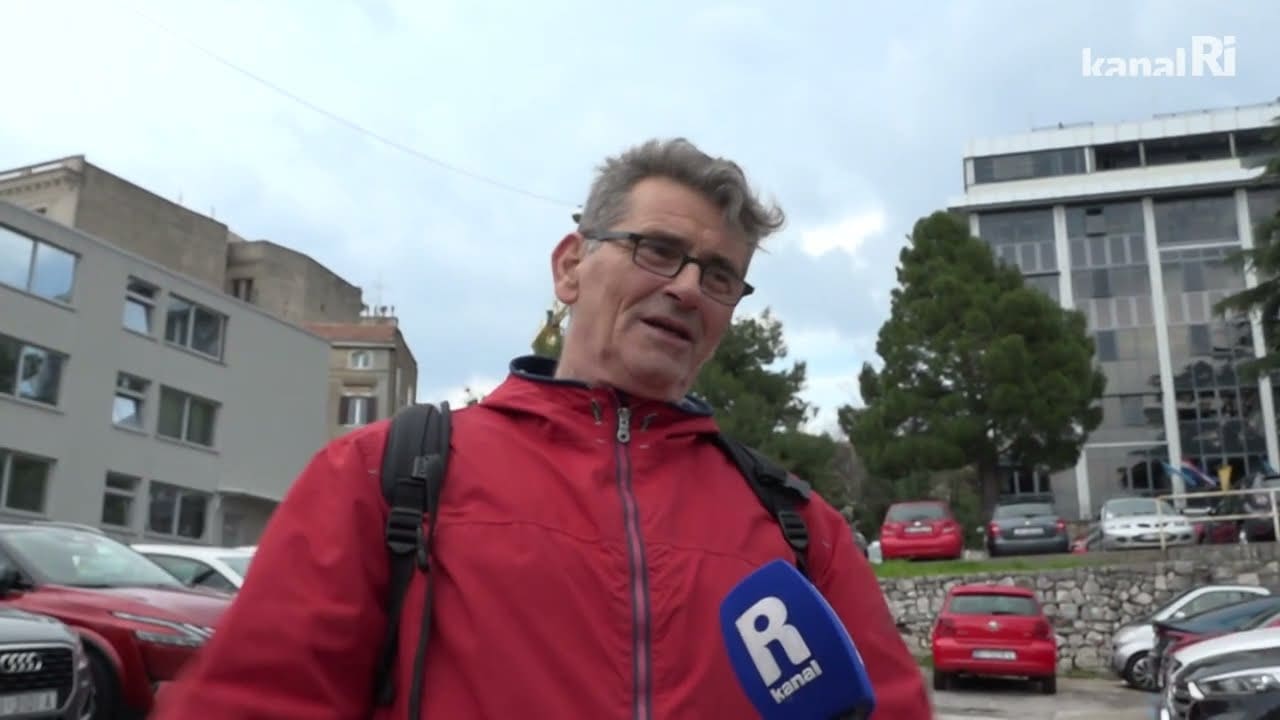 Parkiranje u Rijeci: Između kroničnog nedostatka mjesta i neregistriranih „olupina“ na ulicama