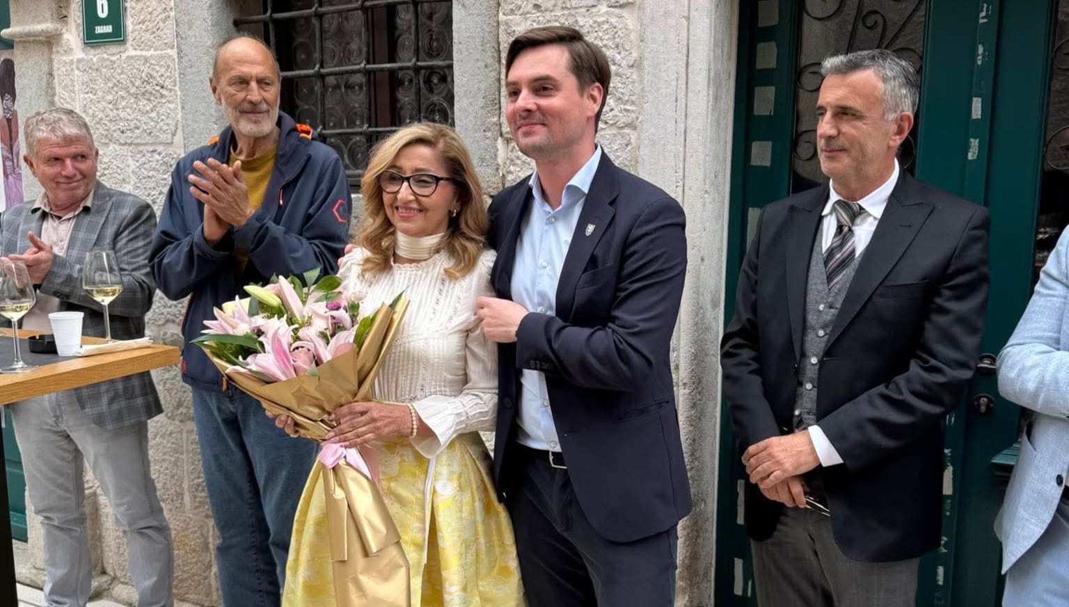 Otvorena izložbe “Sjene njene” slikarice Lene Marku u Cresu