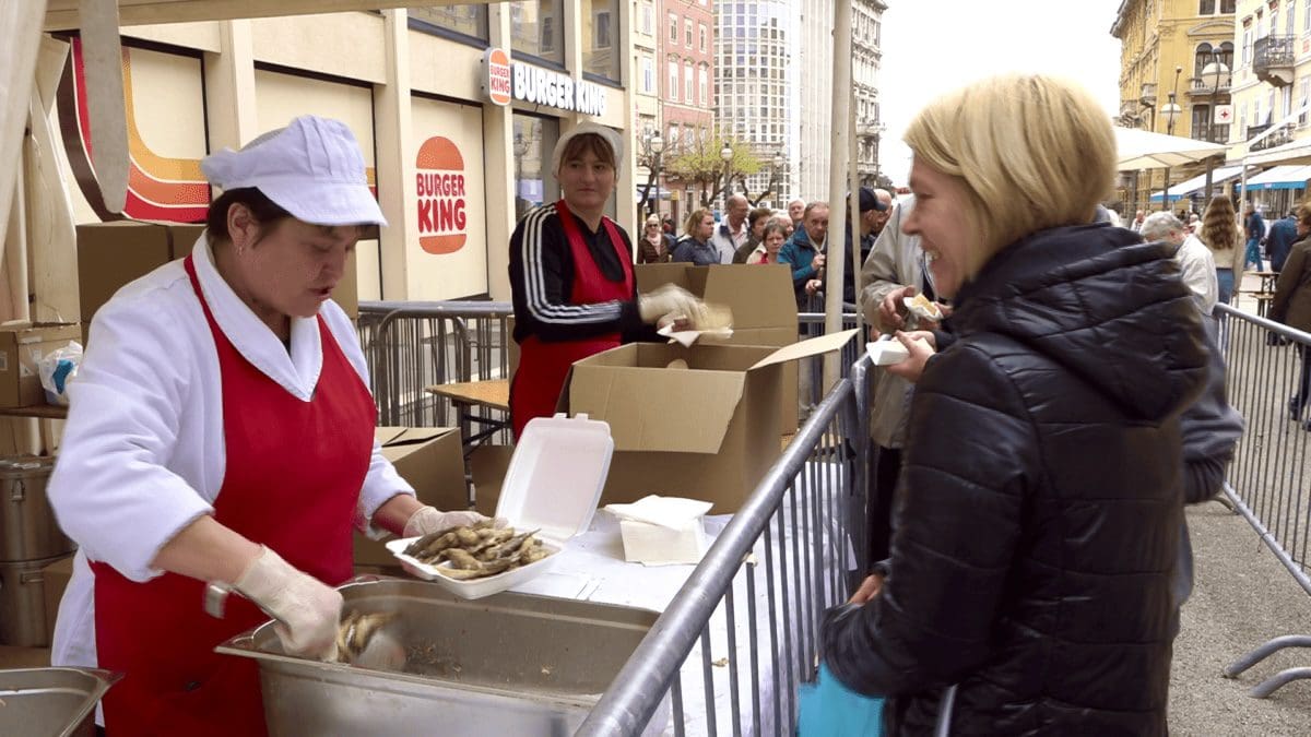 Na Veliki petak marenda na Korzu