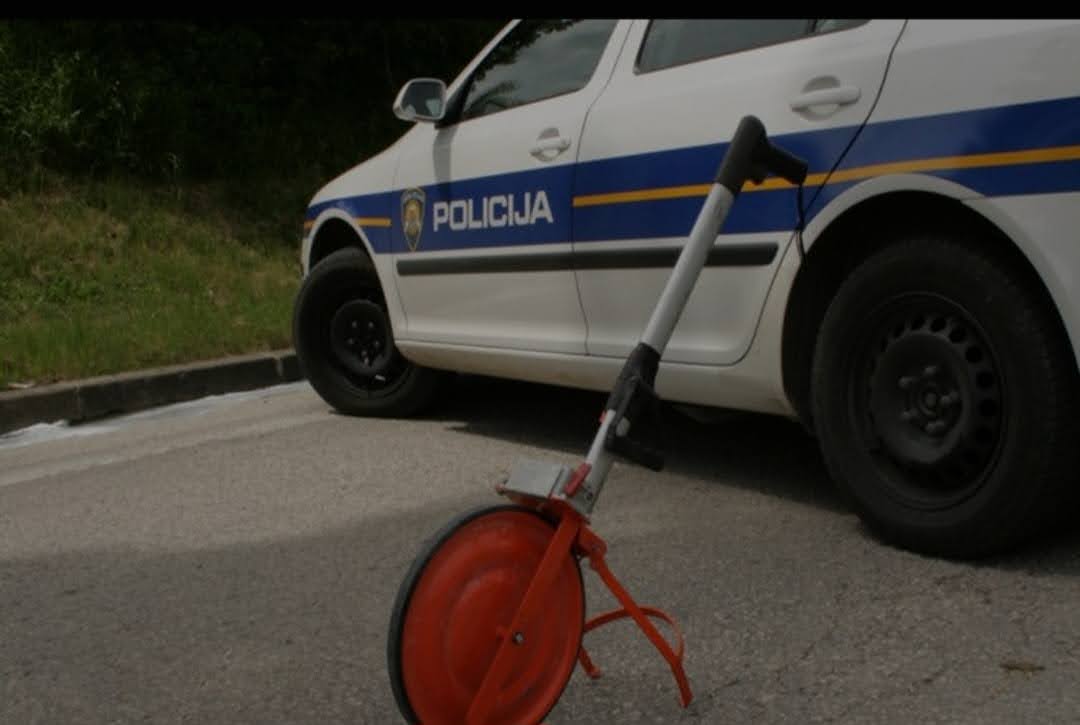 Tri osobe teško ozlijeđene u prometnoj nesreći na otoku Cresu