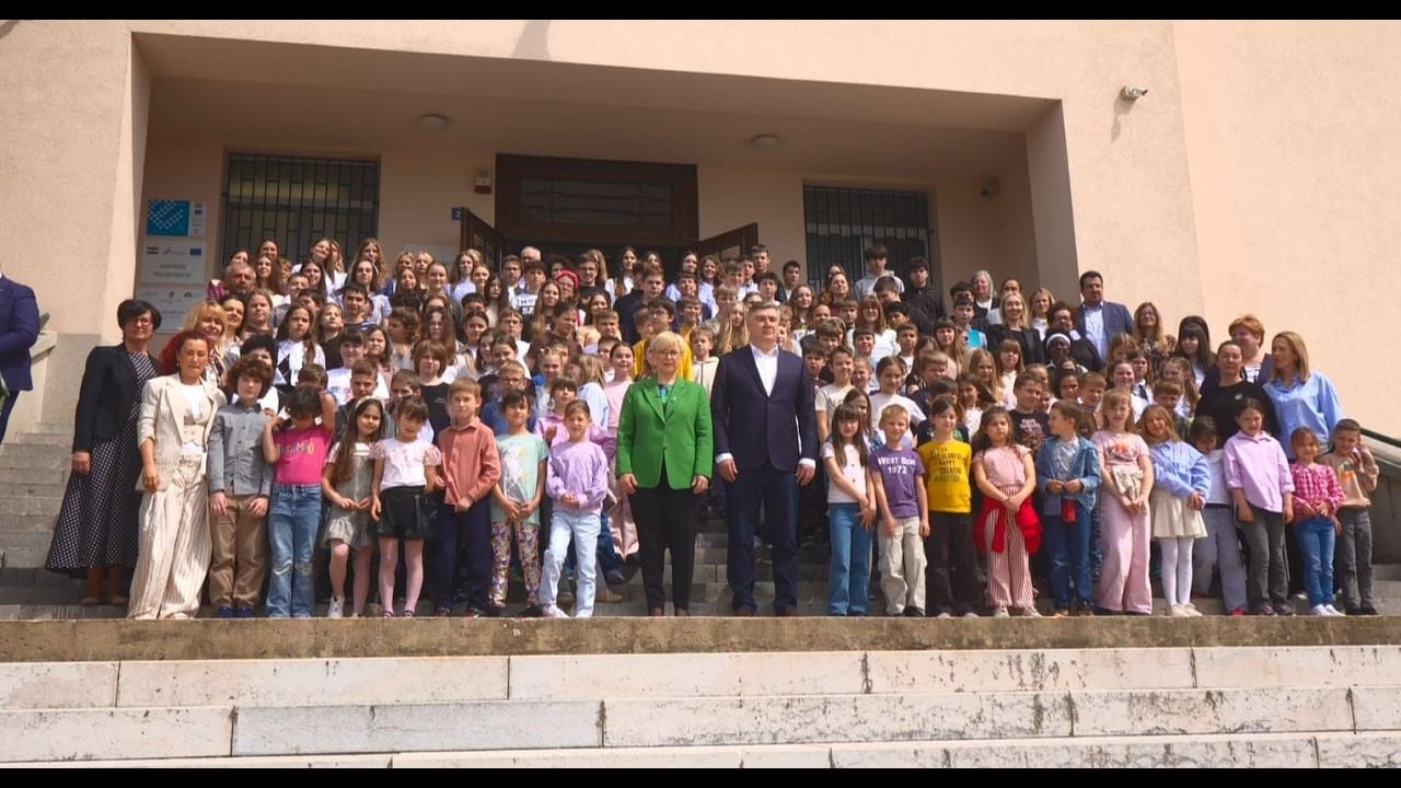 Zoran Milanović i slovenska predsjednica Nataša Pirc Musar posjetili OŠ Pećine