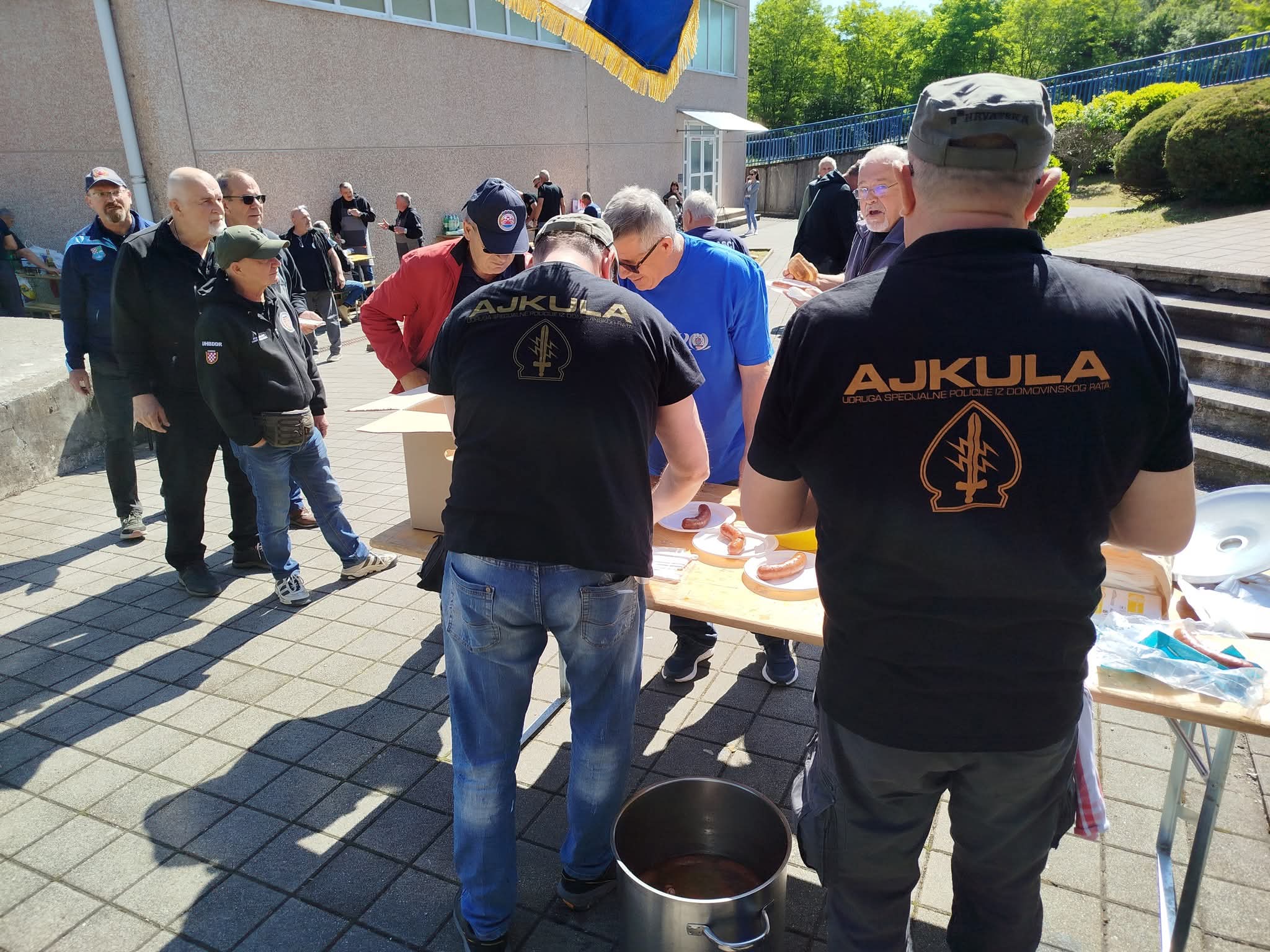 AJKULA 2026:  Humanitarni susret i natjecanje branitelja u kuhanju lovačkog kotlića