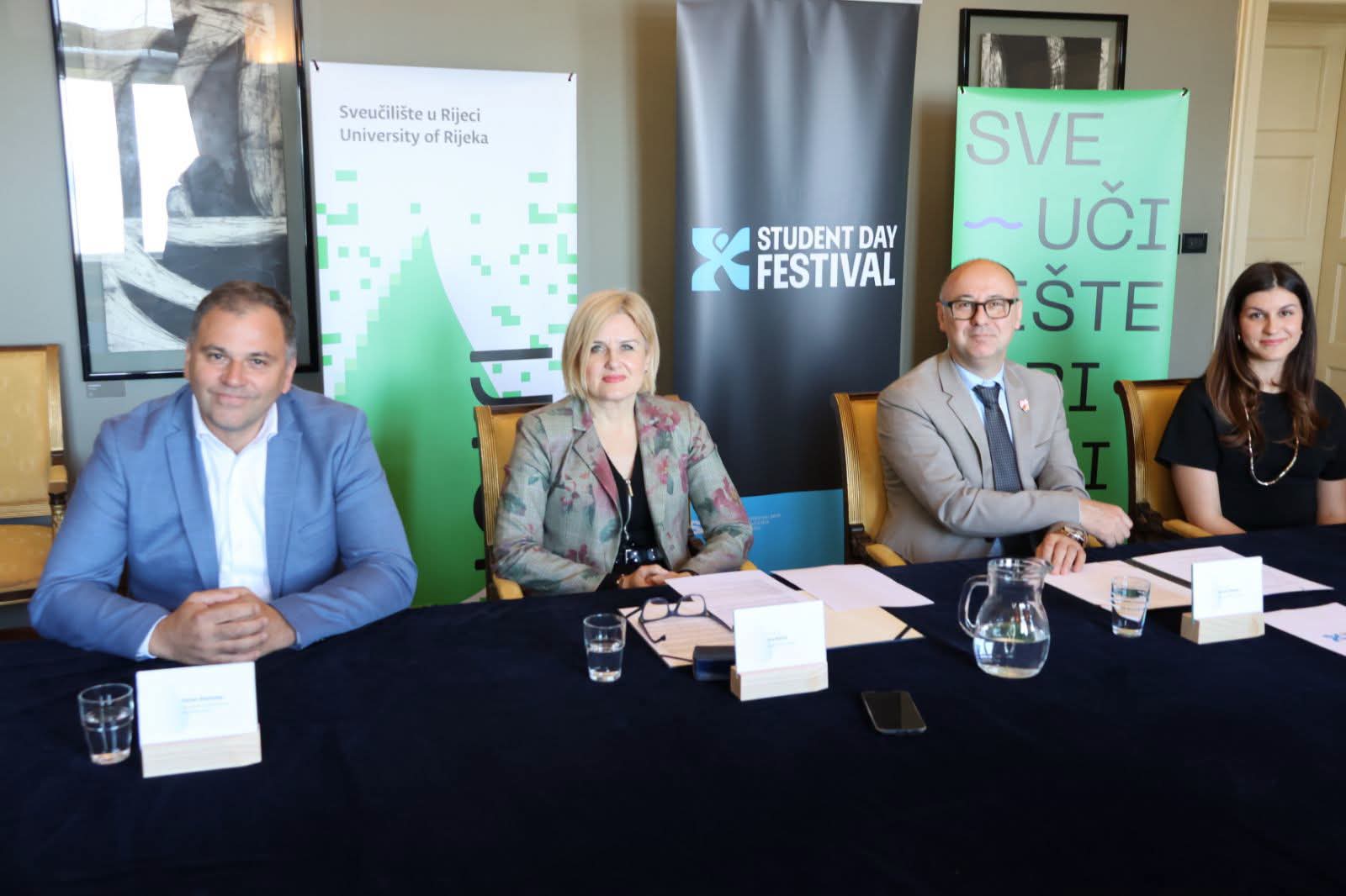 Vojko V., Maja Šuput, Indira na  Student Day Festivalu