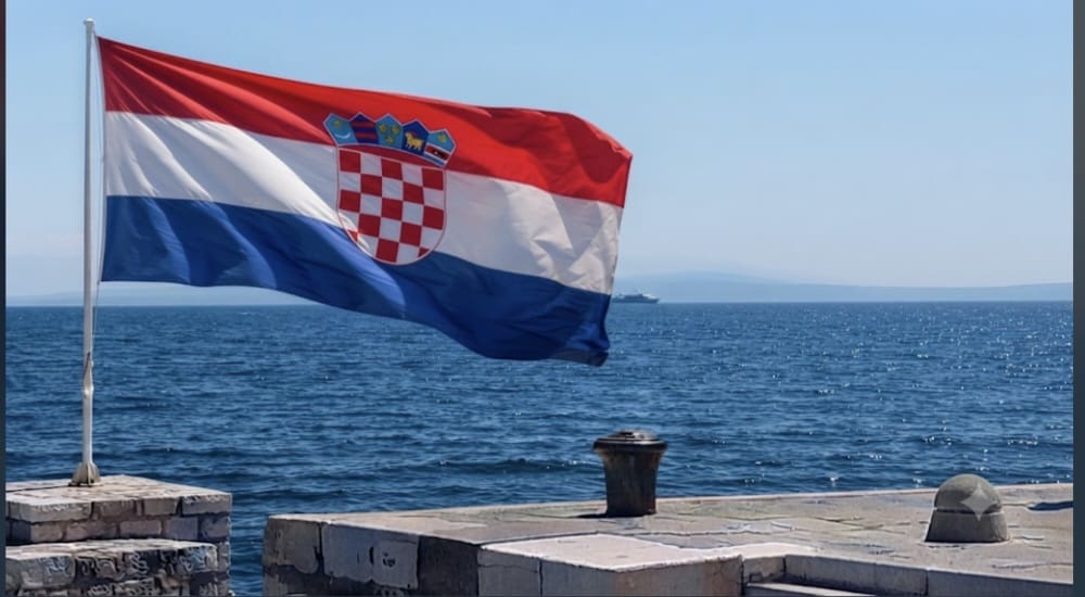 Čestitamo Dan pobjede i domovinske zahvalnosti i Dana hrvatskih branitelja kao i 31. obljetnicu VRO Oluja