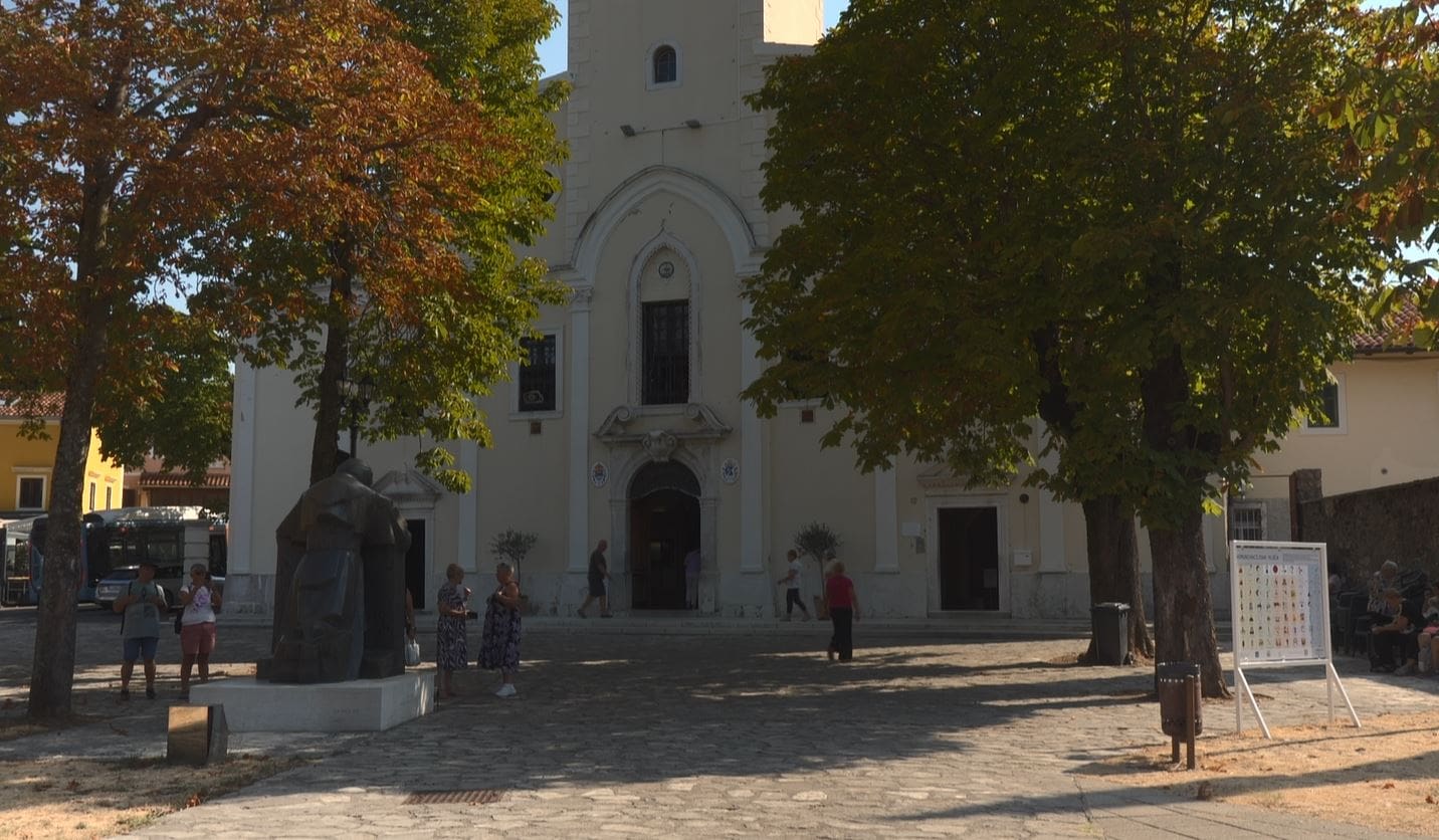 Trsat spreman za Veliku Gospu: Očekuju se brojni hodočasnici, posebna regulacija prometa u subotu na Trsatu