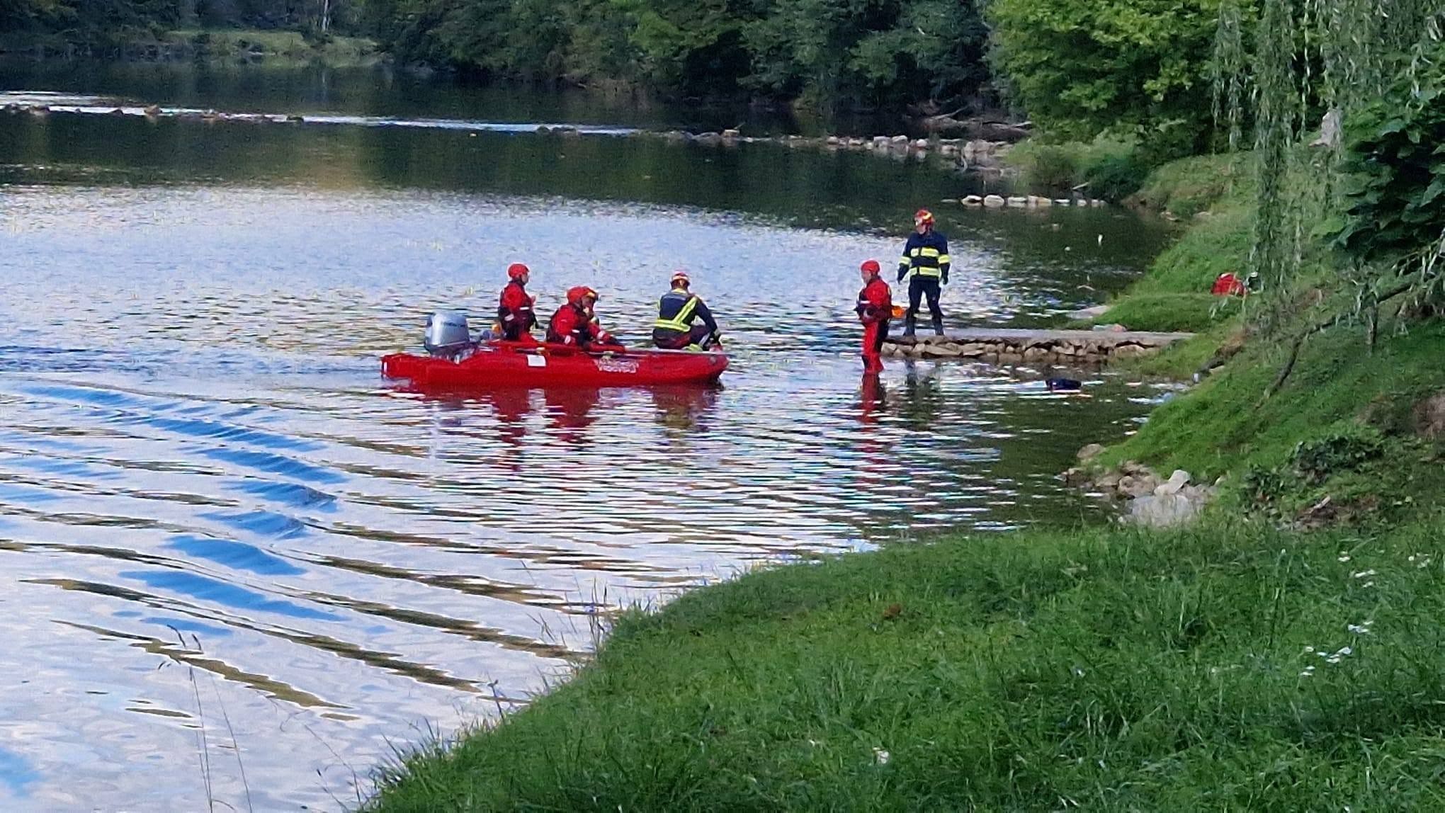 Tragedija na Kupi: Policajci i građani spasili petero migranata, pet osoba se utopilo