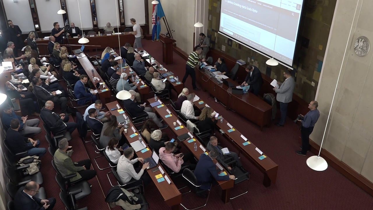 Aktualni sat u Rijeci: Status bolnice Kantrida, broda Galeb i kolodvora Žabica